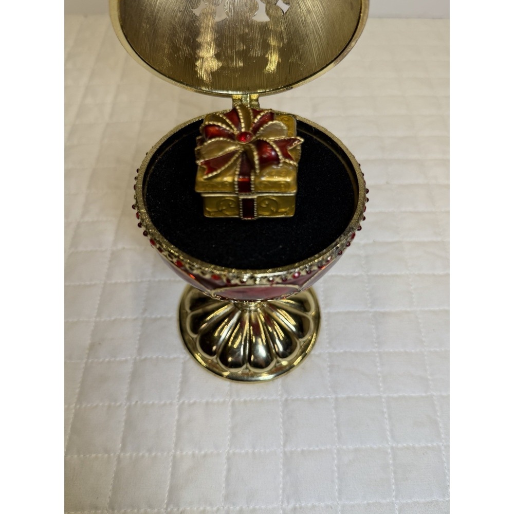 Red Jeweled Egg Music Box Hinged Trinket Box Rotating Ring Holder Enamel - Picture 11 of 11